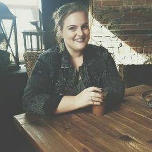 Meet your Posher, Avery